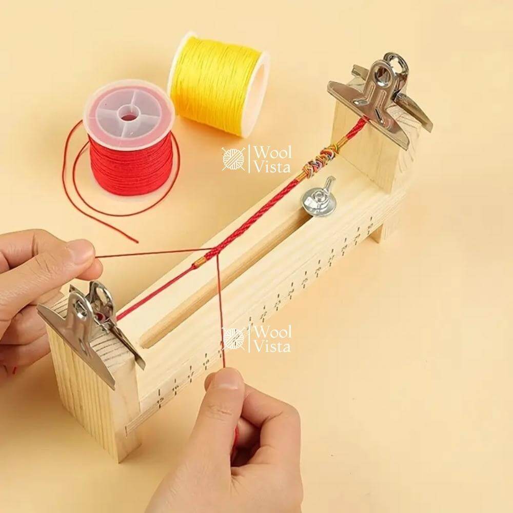 ADJUSTABLE WOODEN PARACORD BRACELET JIG KIT WITH CLIPS – DIY FRIENDSHIP BRACELET MAKER