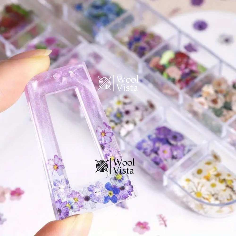 BUTTERFLY & FLORAL EPOXY RESIN CHIPS – MIXED COLOR WOOD PULP FILLERS FOR DIY JEWELRY, RESIN ART, PHONE CASE & KEYCHAIN CRAFTS