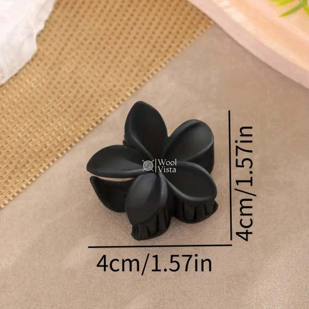 FLOWER, SQUARE & BUTTERFLY SHAPED HAIR CLAW CLIPS – ASSORTED DESIGN, STRONG GRIP, DURABLE PLASTIC, FASHIONABLE HAIR ACCESSORIES FOR WOMEN