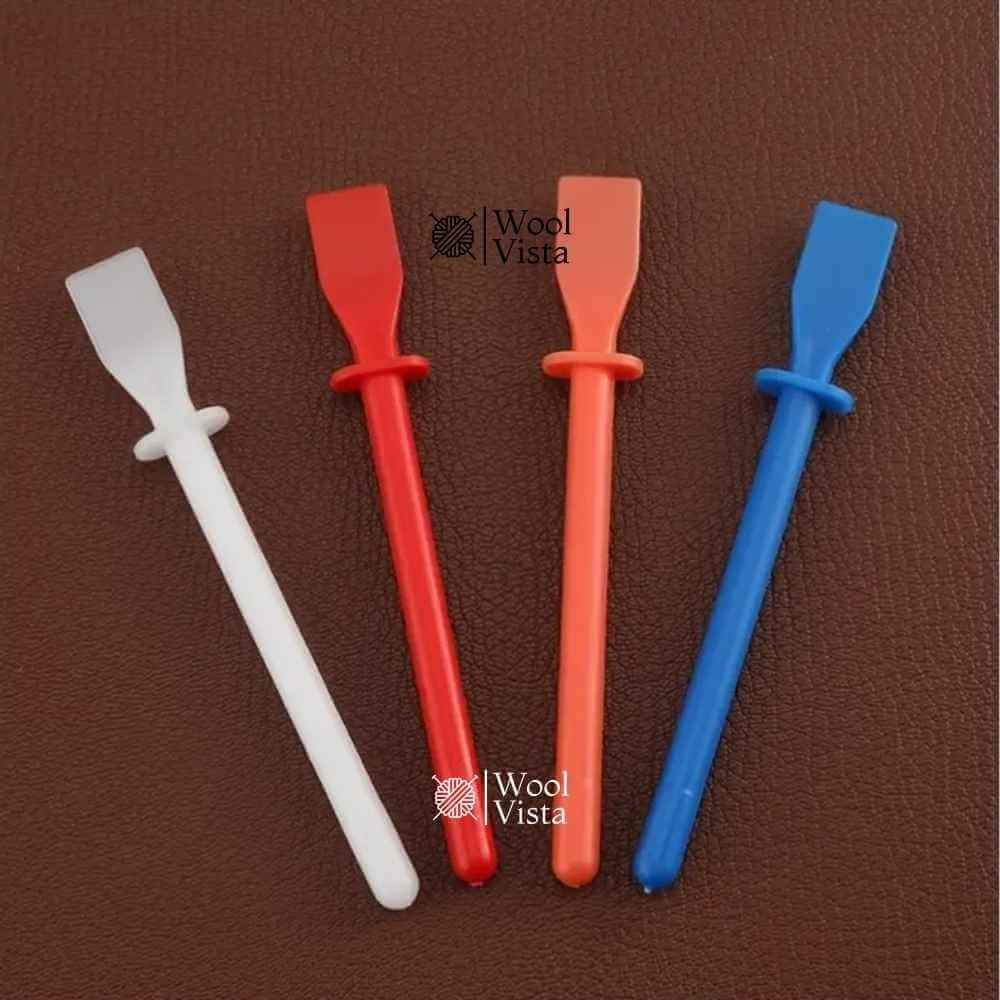 SILICONE GLUE SPREADER FOR LEATHERCRAFT – DURABLE DIY CRAFT APPLICATOR