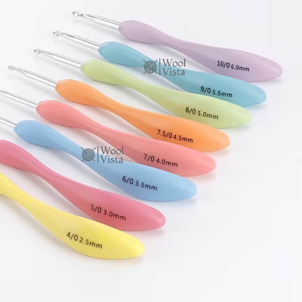 LARGE CROCHET HOOK SET (4.0–10.0MM) – 8PCS ERGONOMIC TPR HANDLE & ALUMINUM CROCHET NEEDLES FOR YARN, SWEATERS, HATS, GLOVES, SCARVES, BLANKETS & DIY HOME DECOR