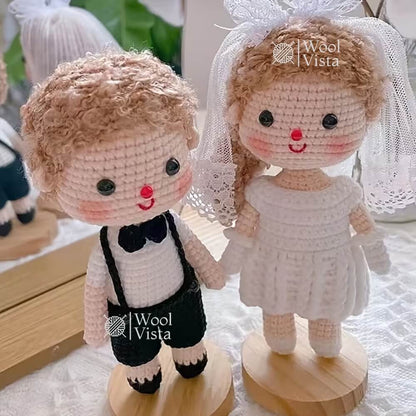 CROCHET DOLL DISPLAY BASE – WOODEN SUPPORT DECORATIVE STAND FOR FELTED ANIMALS, HANDMADE DOLLS, MINIATURE FIGURES & CRAFT DISPLAY