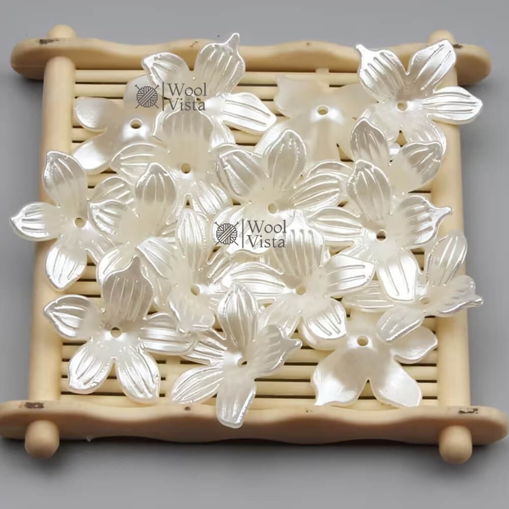 FIVE-PETAL FLOWER ACRYLIC STRIPED BEADS – DECORATIVE LOOSE BEADS FOR DIY BRACELETS, NECKLACES, PHONE CHARMS, HAIR ACCESSORIES & JEWELRY MAKING (100PCS, 19×19MM)