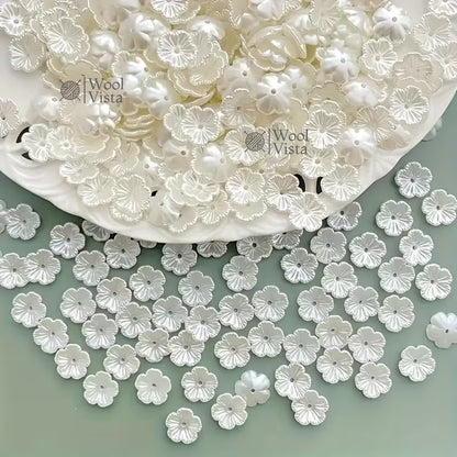 WHITE ACRYLIC FLOWER BEADS 8MM – DECORATIVE BEADS FOR DIY HAIR CLIPS, BRACELETS, JEWELRY MAKING, CLOTHING EMBELLISHMENTS & HANDMADE CRAFTS (100PCS)