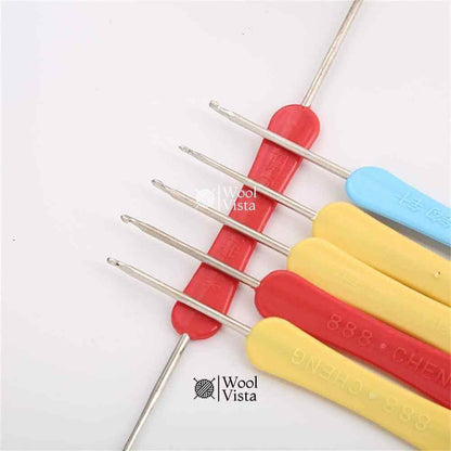 5PCS DOUBLE-ENDED CROCHET HOOK SET 2.0–2.5MM – ERGONOMIC MIXED COLOR CROCHET NEEDLES FOR KNITTING & DIY CRAFTS