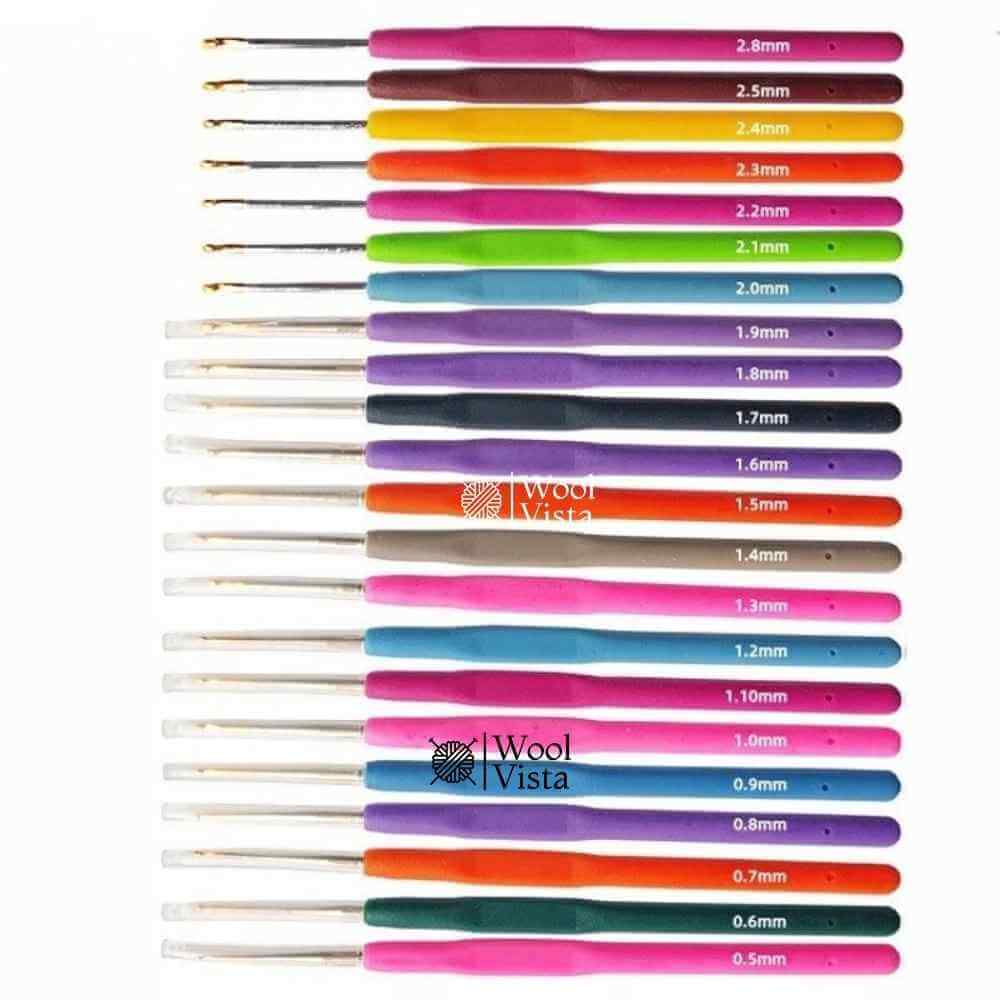 ALUMINUM CROCHET HOOKS WITH SOFT GRIP HANDLES (10PCS) – SMALL SIZE MULTICOLOR RUBBER HANDLE CROCHET NEEDLES SET