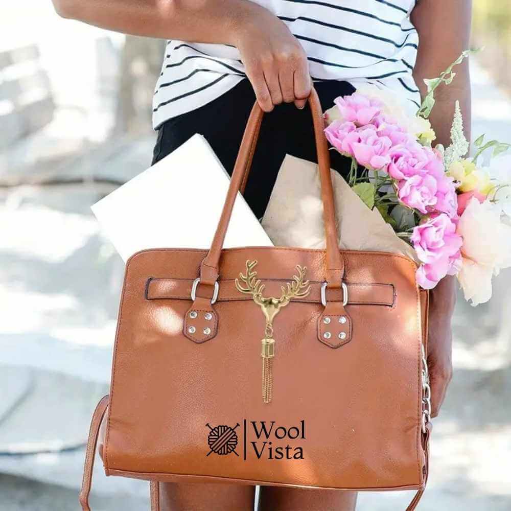 ELEGANT GOLDEN DEER HEAD TASSEL BAG CHARM PENDANT