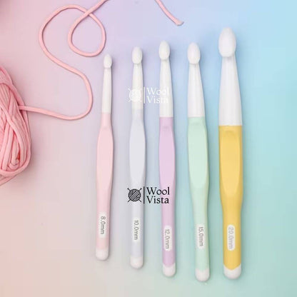 Heavy-Duty Large Hook (5 PCS) Suitable for Crochet, & Amigurumi - Large Size ABS-TPR Non-Slip Hooks, Plastic Crochet Hooks for & Beginners