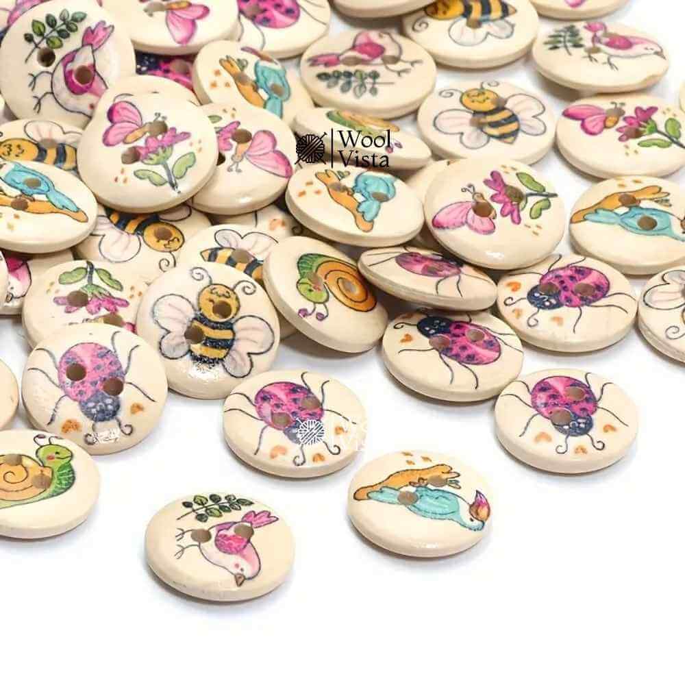 NATURAL WOODEN ANIMAL BUTTONS – CUTE MIXED DESIGNS FOR SEWING & CRAFTS (PACK OF 10)