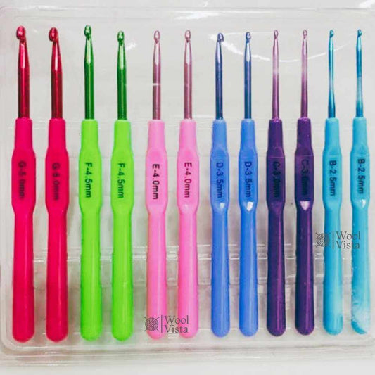 PLASTIC HANDLE METAL CROCHET HOOK – 12 SIZES, ERGONOMIC CROCHET NEEDLES FOR KNITTING & DIY CRAFTS