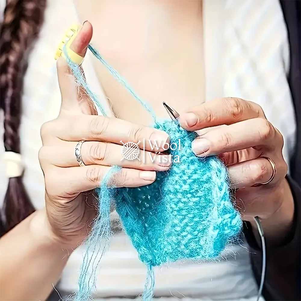 PLASTIC FINGER YARN GUIDE RING SET - (PACK OF 2)