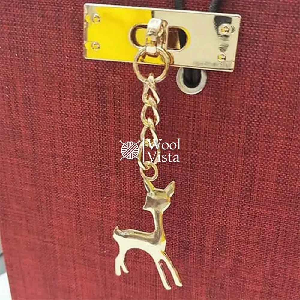 TWIST LOCK WITH REINDEER CHARM PENDANT