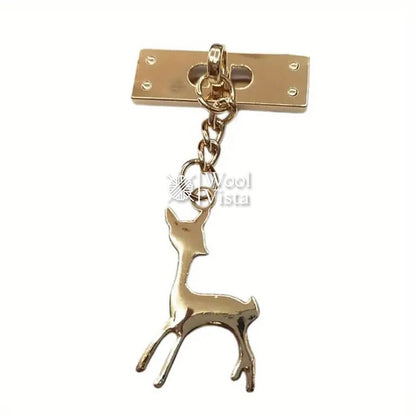 TWIST LOCK WITH REINDEER CHARM PENDANT