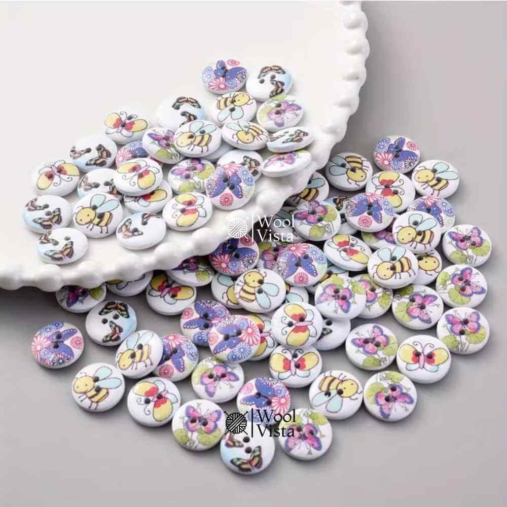 WHITE WOOD BUTTONS WITH BEE & BUTTERFLY SHAPES 15MM– DECORATIVE SEWING & KNITTING CRAFT BUTTONS (PACK OF 10)