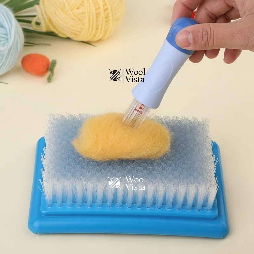 WOOL FELTING TOOL KIT – ANTI-SLIP HANDLE NEEDLE FELTING TOOL WITH 7 DURABLE NEEDLES FOR DIY WOOL CRAFTS, SEWING & FELT PROJECTS